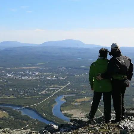 Nyaraló Fjellivet *